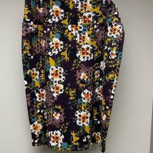 Women's LuLaRoe Cassie pencil skirt size 3X (fits like a 2X) waffle knit floral
